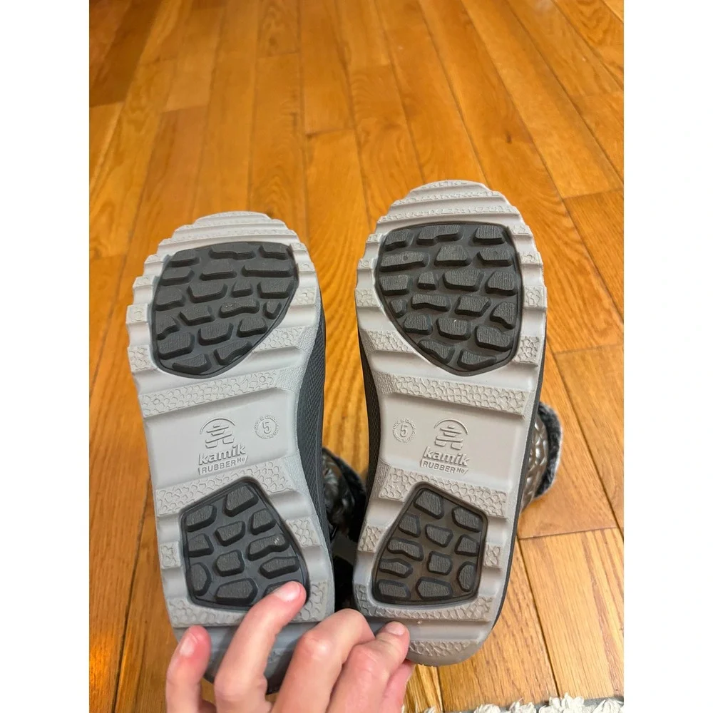 NWOT Kamik Kids Penny3 Snow Boots Silver Grey Waterproof Faux Fur‎ Size  5